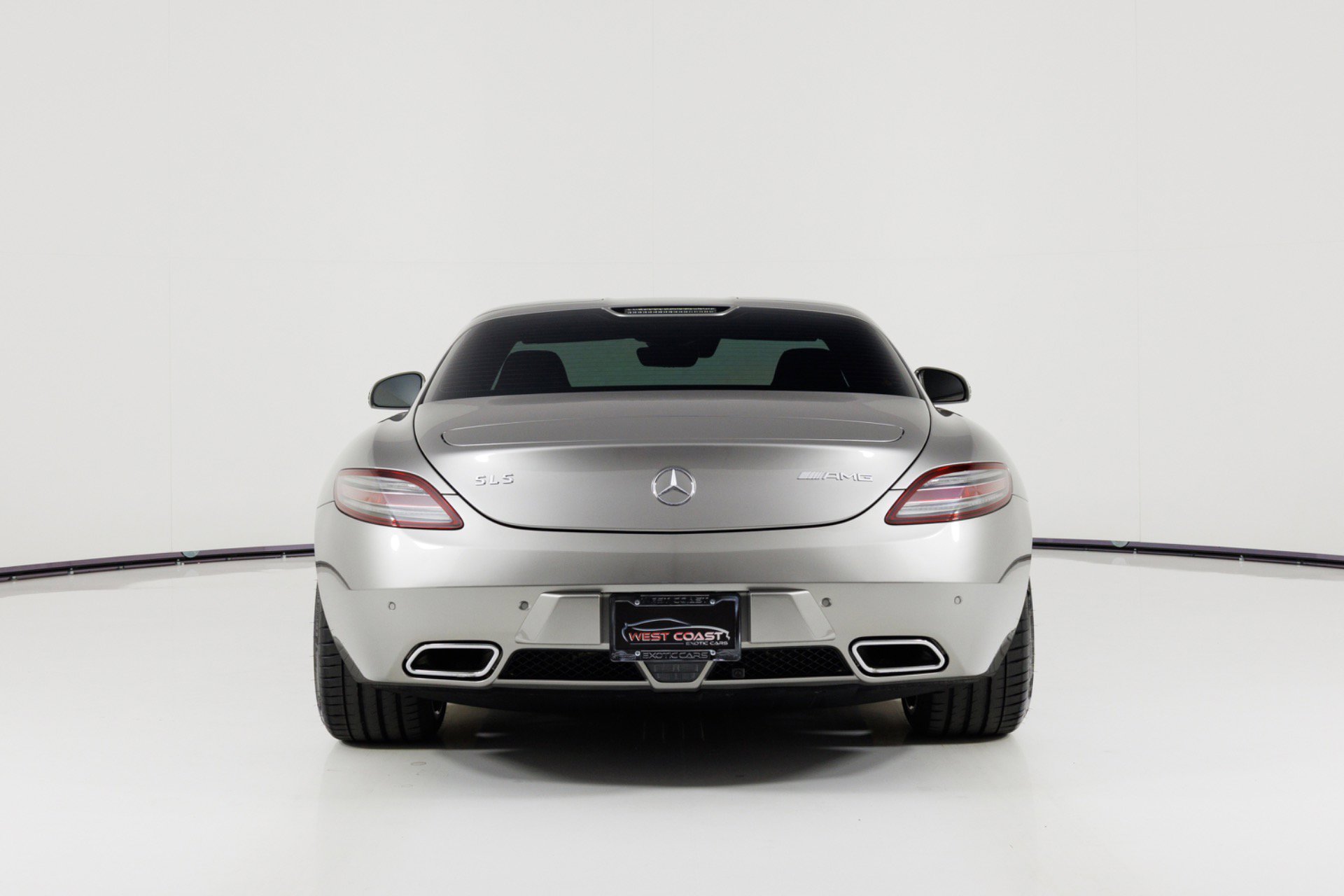 Used 2011 Mercedes-Benz SLS AMG Coupe image 5