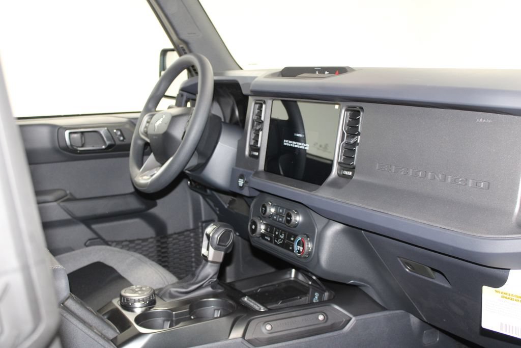 New 2025 Ford Bronco 4-Door AWD/4WD image 25