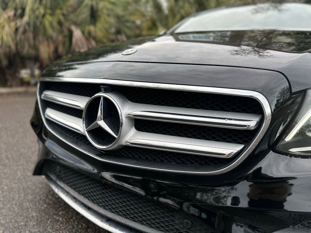 Used 2019 Mercedes-Benz E 300 w/ Premium 1 Package image 6