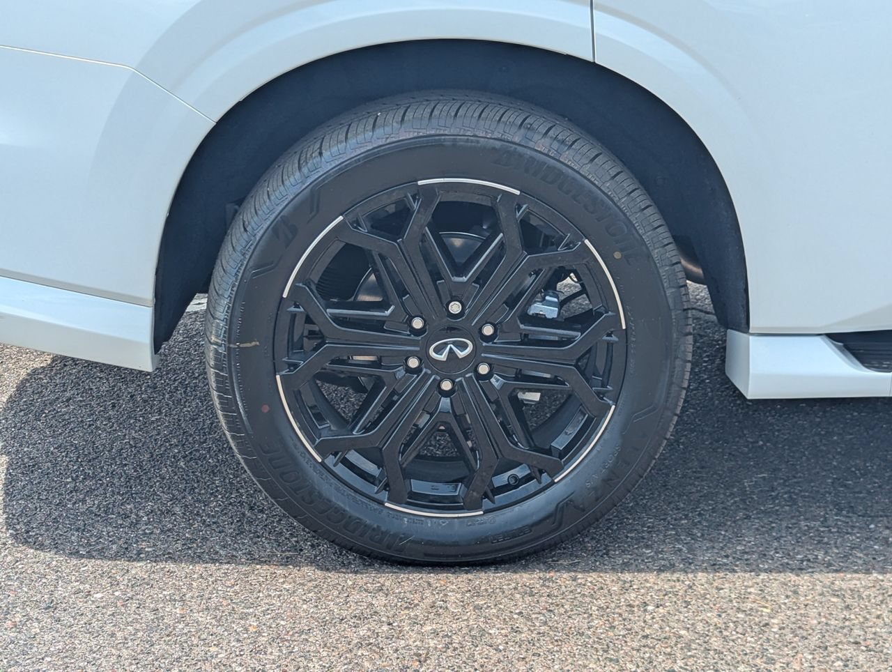 New 2027 INFINITI QX80 Sensory AWD/4WD image 9
