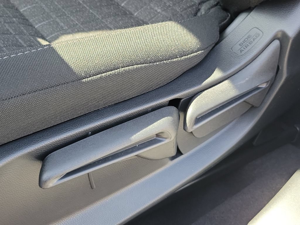 Certified 2027 Honda HR-V LX image 22