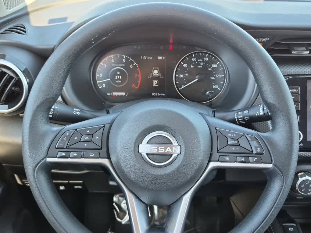 Used 2023 Nissan Kicks SV w/ Interior Electronics Package FWD image 15