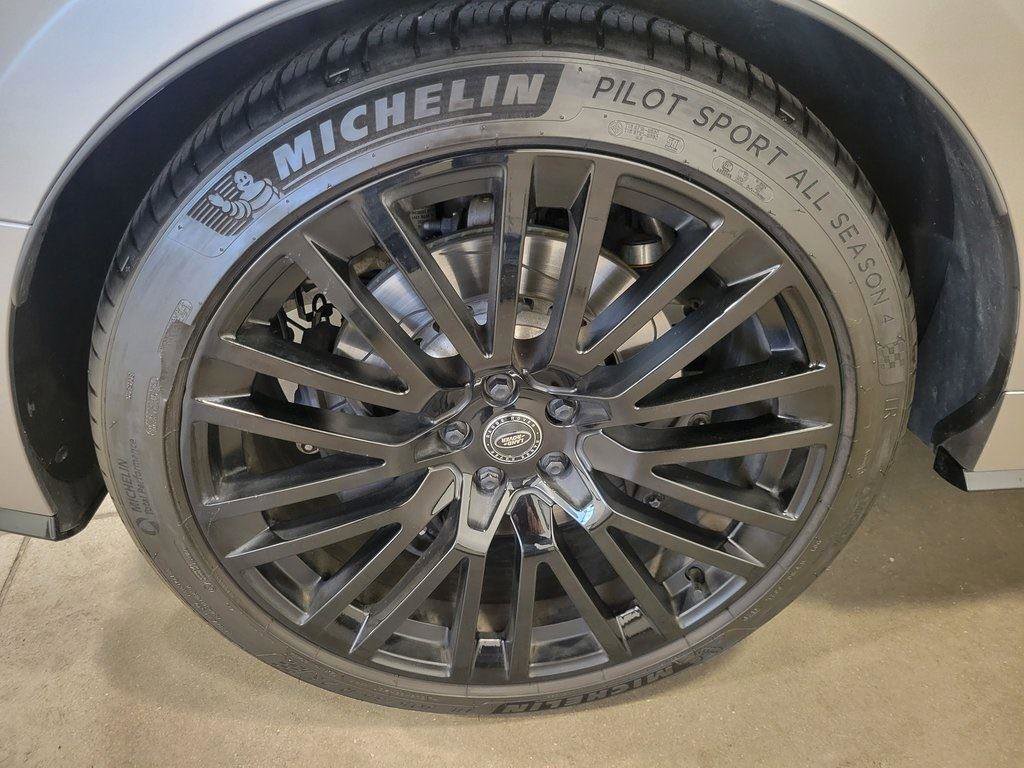 Used 2024 Land Rover Range Rover Sport image 28