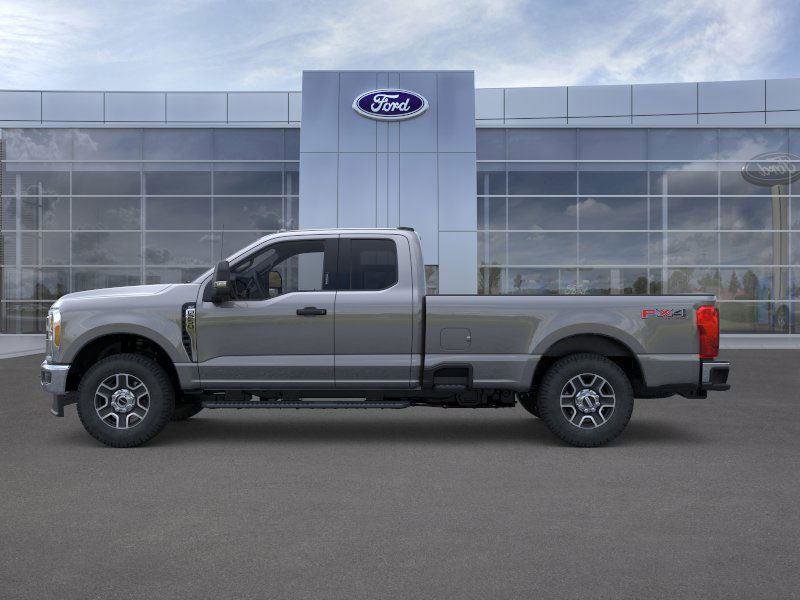 New 2025 Ford F250 XLT w/ FX4 Off-Road Package image 3