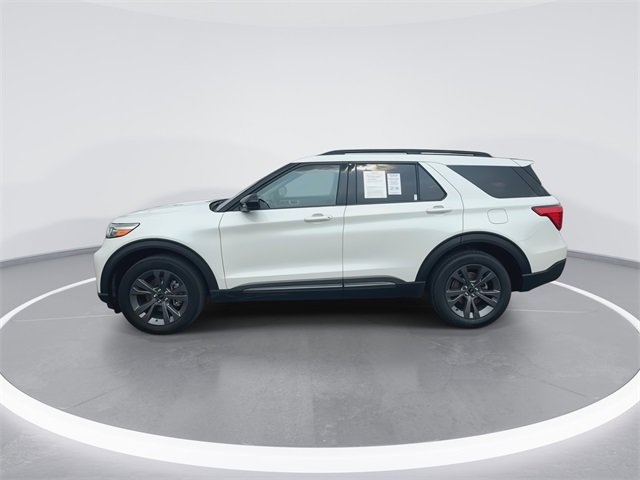 Used 2023 Ford Explorer XLT w/ Equipment Group 202A image 5