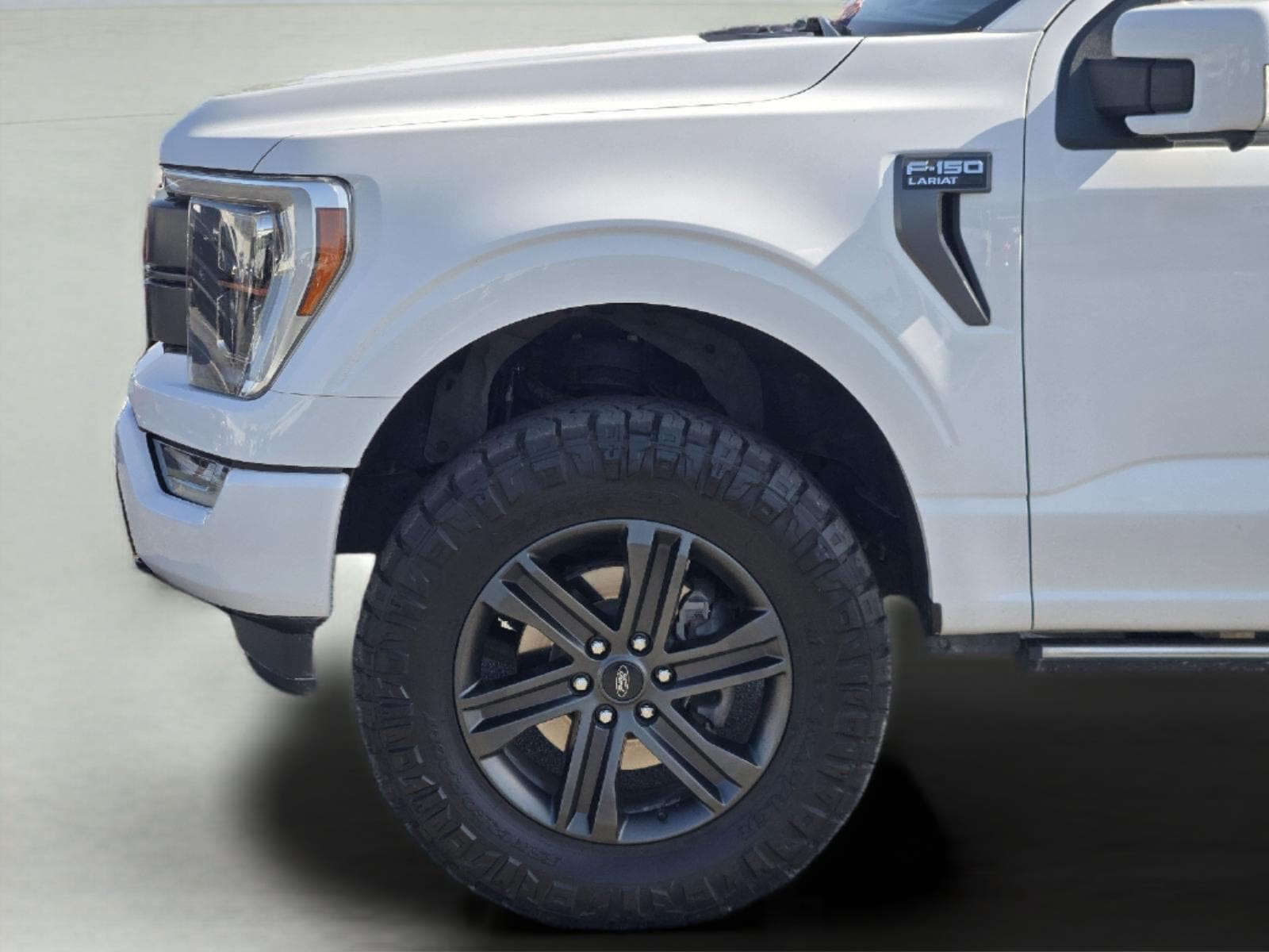 Used 2021 Ford F150 Lariat w/ Equipment Group 502A High AWD/4WD image 9