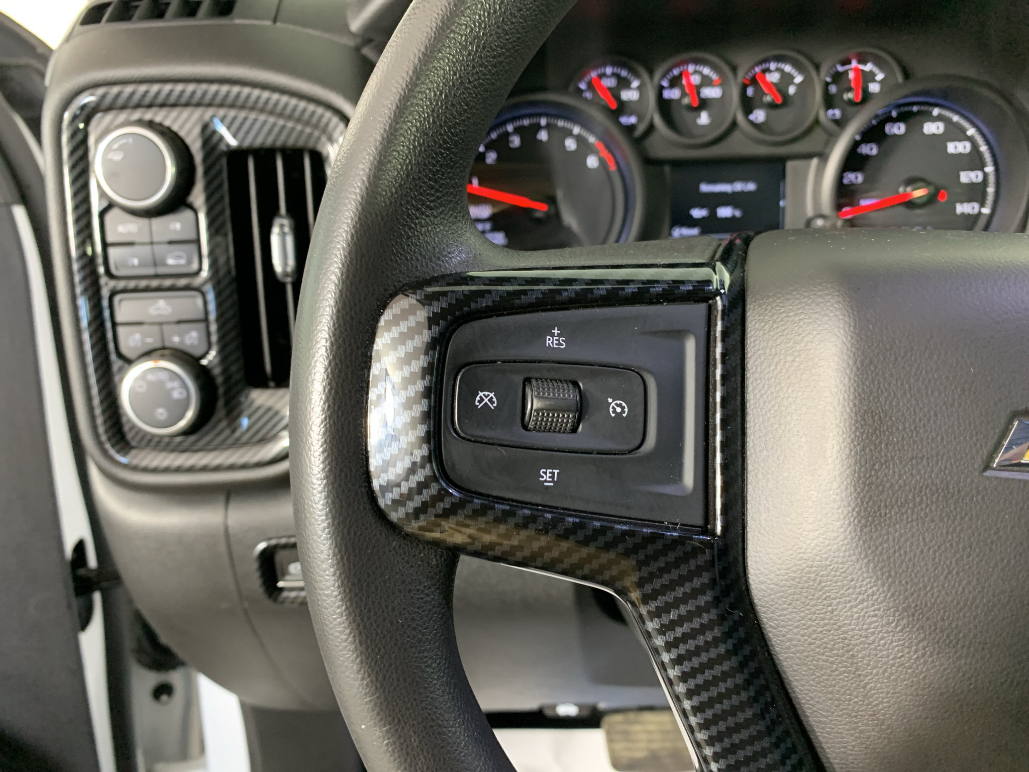 Used 2020 Chevrolet Silverado 1500 Custom w/ Custom Value Package AWD/4WD image 17