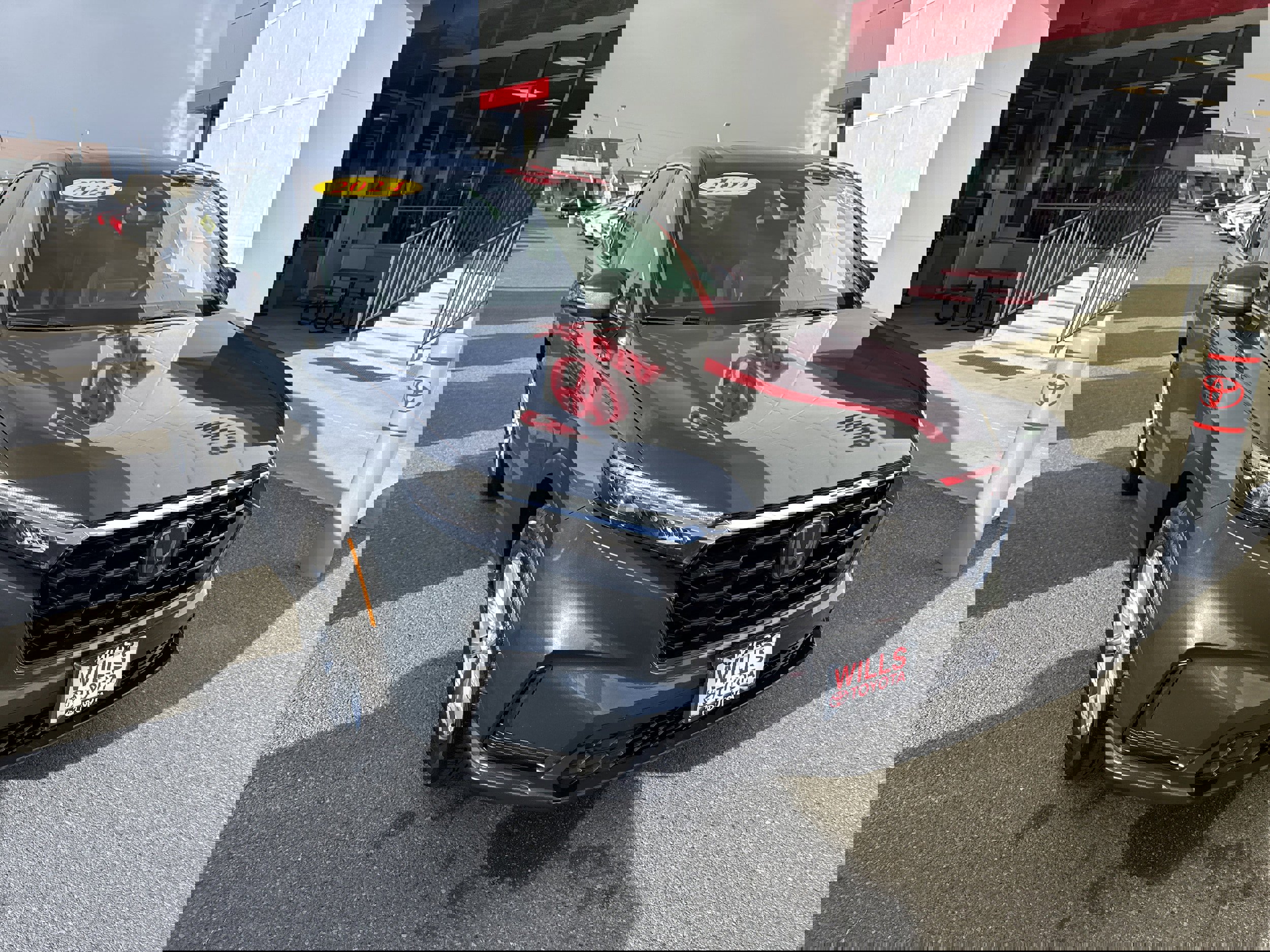 Used 2024 Honda CR-V EX image 2