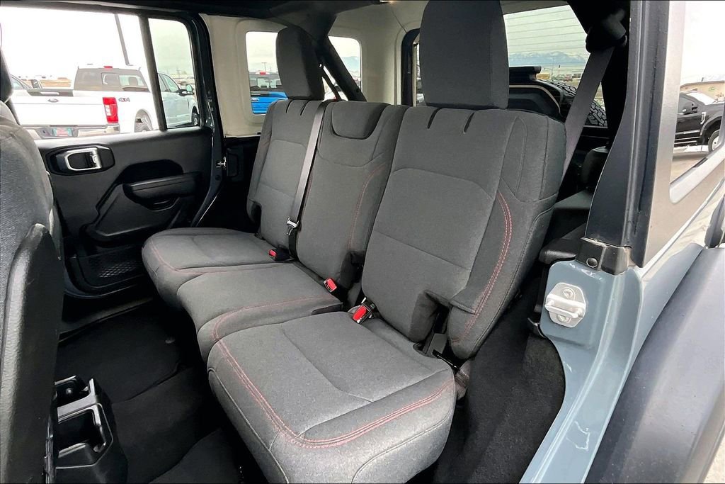 Used 2025 Jeep Wrangler Unlimited Rubicon AWD/4WD image 26