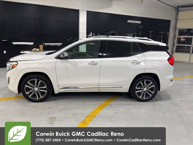 Used 2019 GMC Terrain Denali w/ Advanced Safety Package image 5