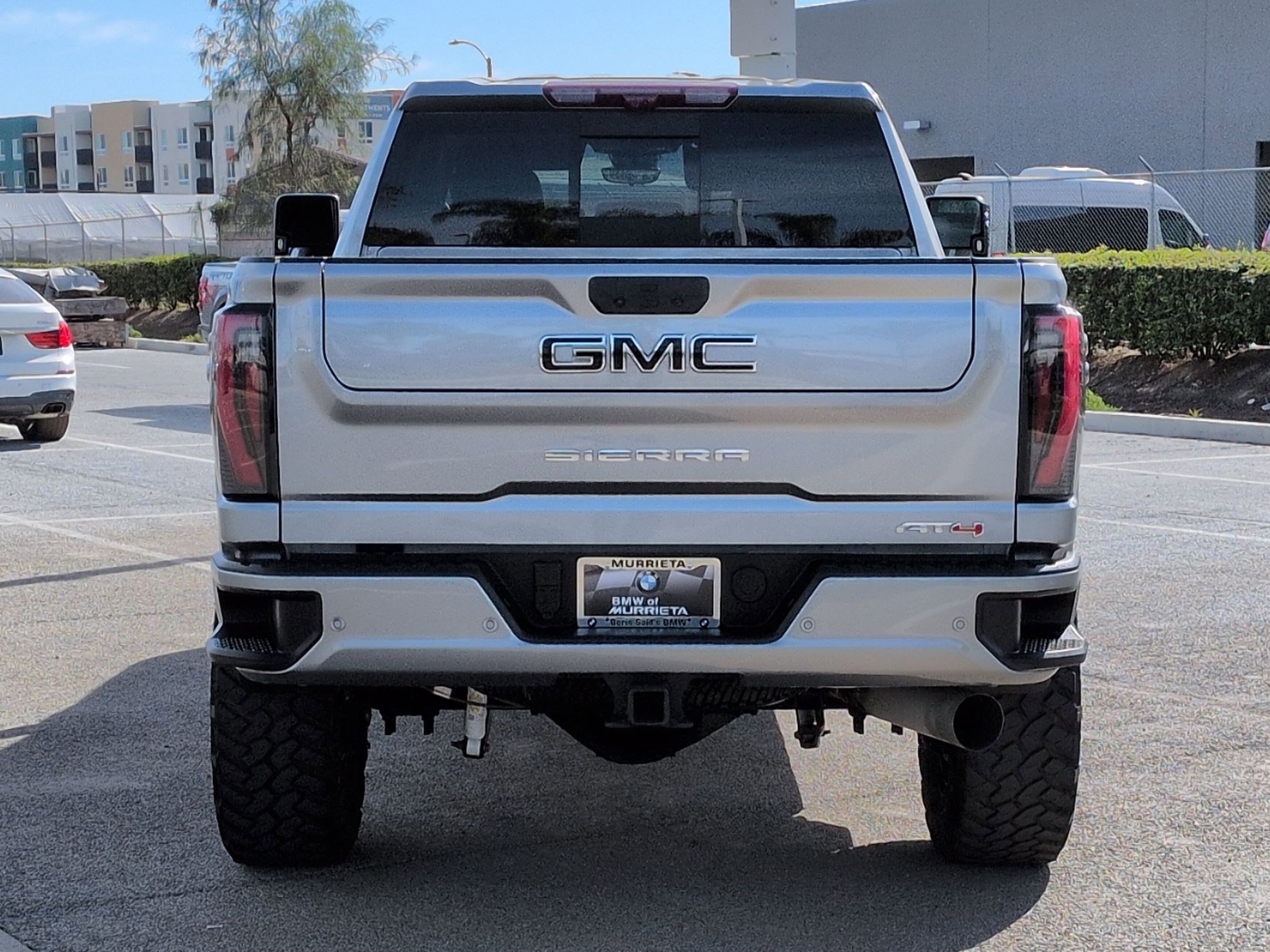 Used 2024 GMC Sierra 2500 AT4 w/ AT4 Premium Plus Package AWD/4WD image 9