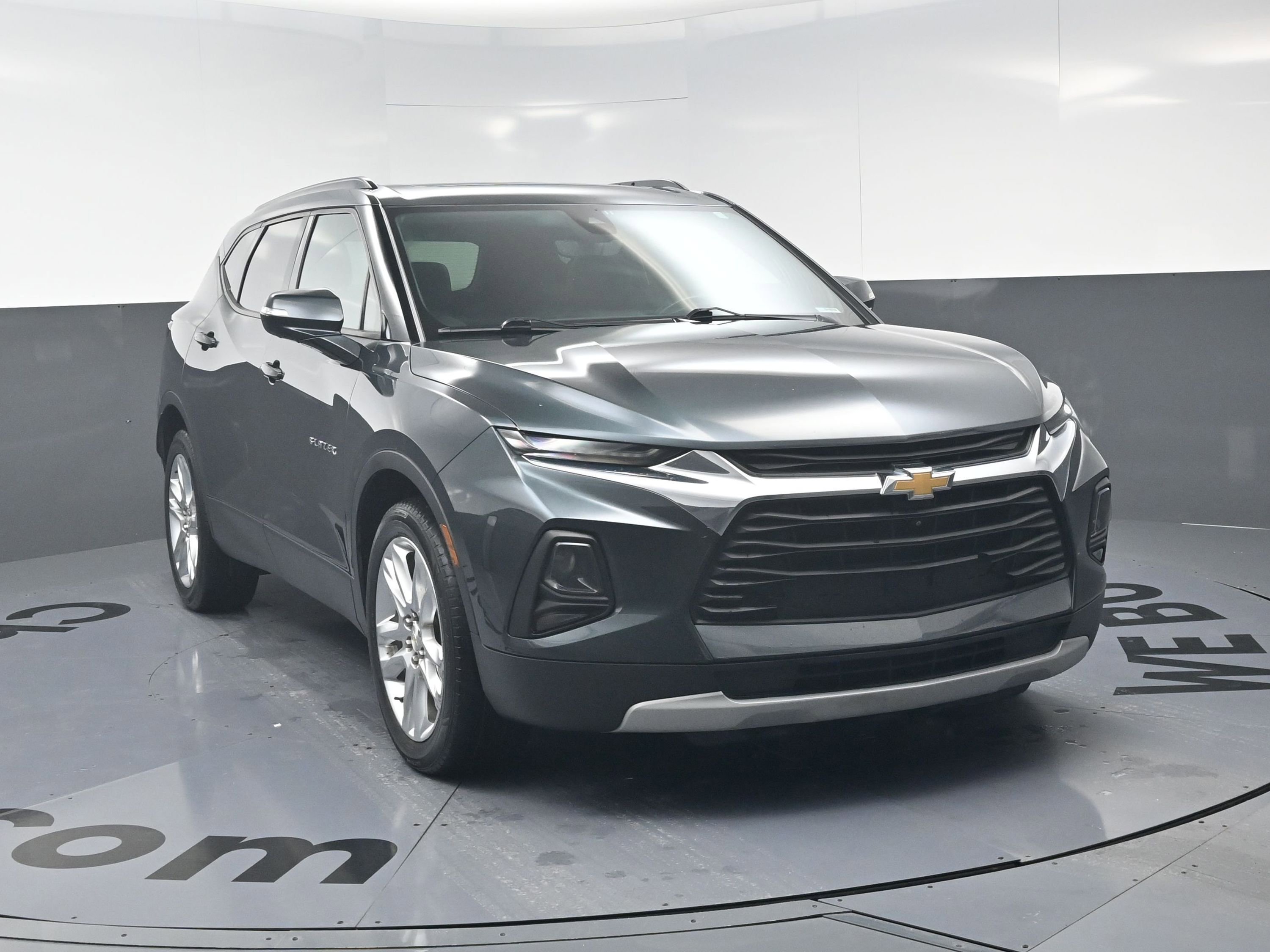 Used 2019 Chevrolet Blazer LT w/ Sun and Wheels Package image 3