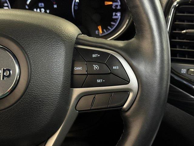 Certified 2022 Jeep Grand Cherokee Laredo X image 38