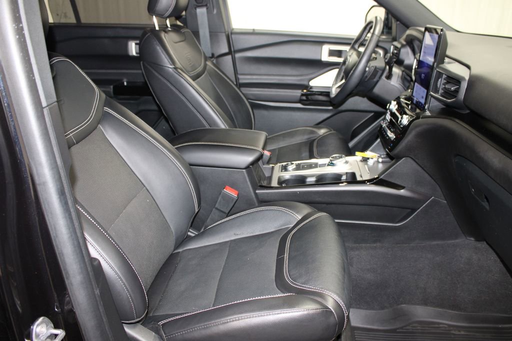 Used 2024 Ford Explorer ST w/ Equipment Group 401A AWD/4WD image 28