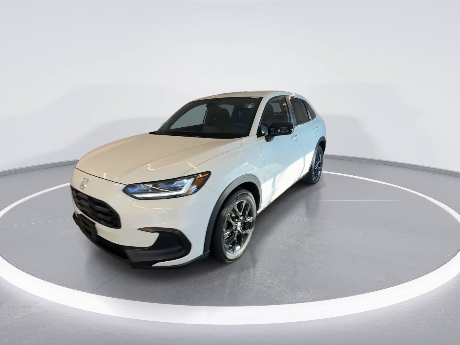 Used 2025 Honda HR-V Sport image 3