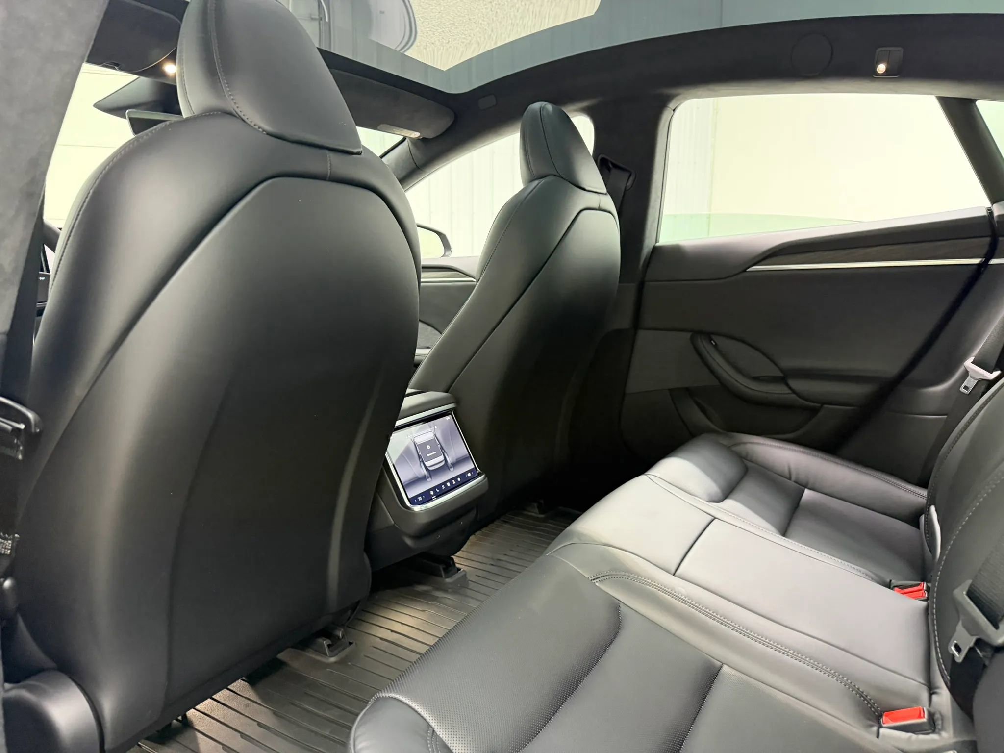 Used 2023 Tesla Model S Standard Range image 16
