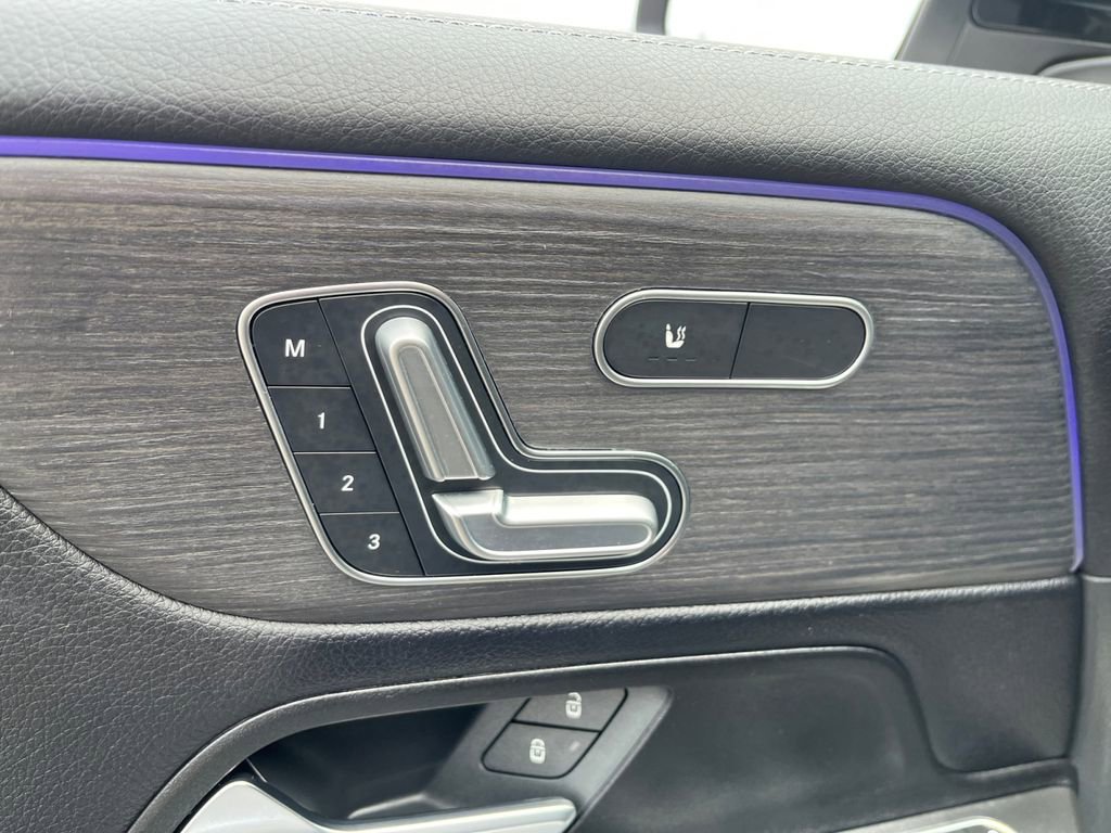 Certified 2023 Mercedes-Benz GLB 250 4MATIC image 22