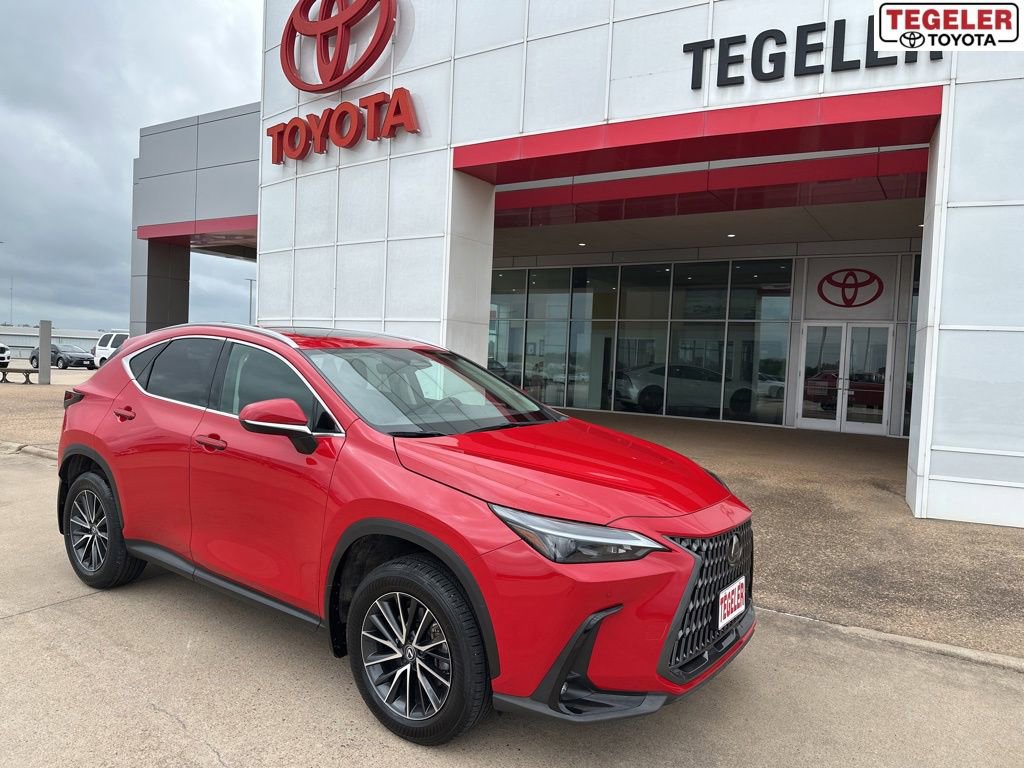 Used 2024 Lexus NX 250 FWD w/ Towing Package (2000 Lbs)