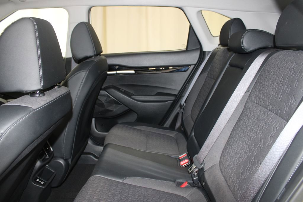 Used 2025 Kia Seltos S image 19