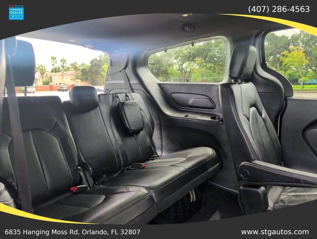 Used 2020 Chrysler Pacifica Touring-L w/ S Appearance Package FWD image 24