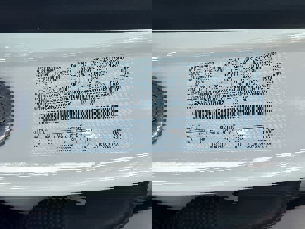 Used 2024 Ford Escape SE image 33