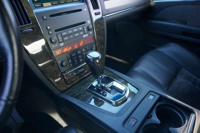 Used 2006 Cadillac STS V image 29
