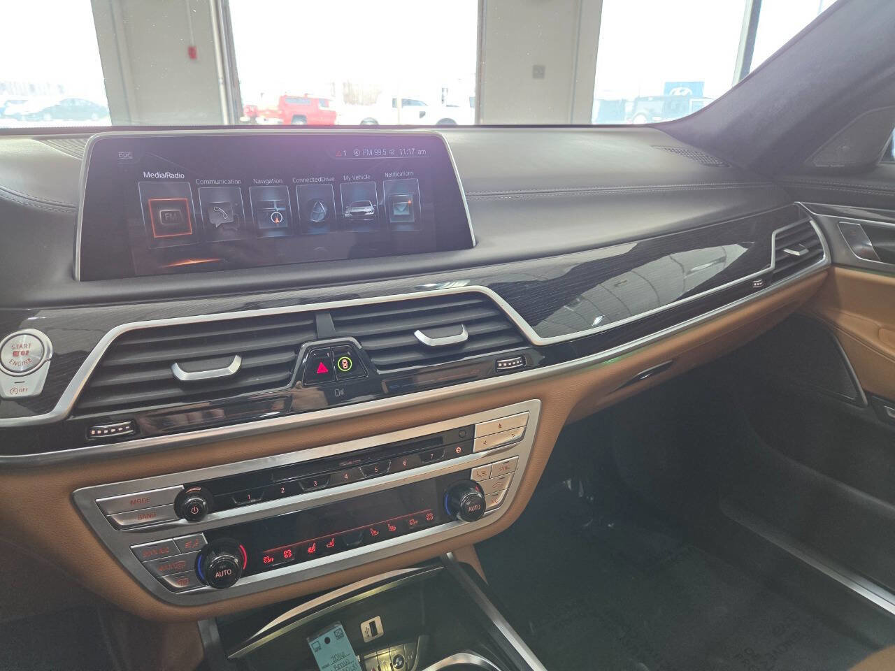 Used 2016 BMW 750i xDrive image 31