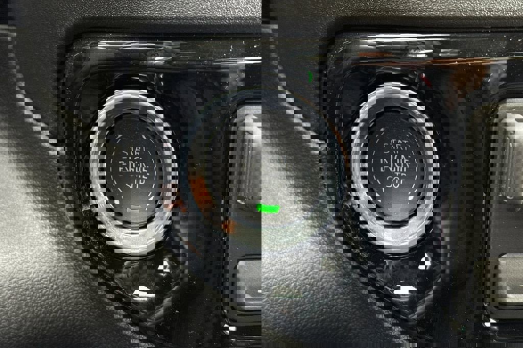 New 2026 Chevrolet Silverado 2500 ZR2 w/ LPO, Dark Essentials Package image 21