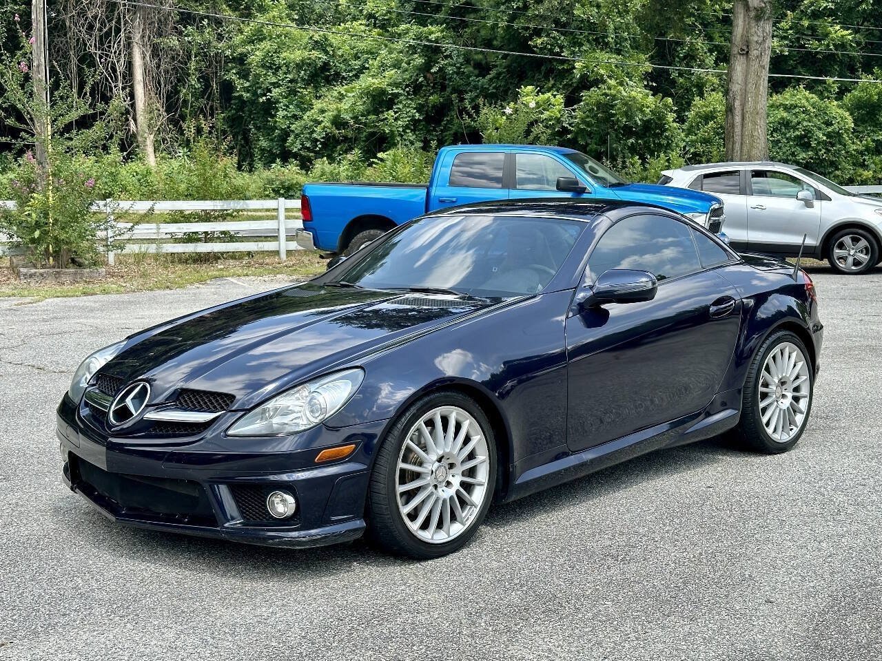 Used 2011 Mercedes-Benz SLK 350 w/ Multimedia Pkg image 11