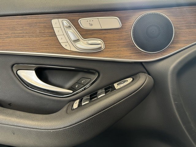 Used 2022 Mercedes-Benz GLC 300 4MATIC image 10