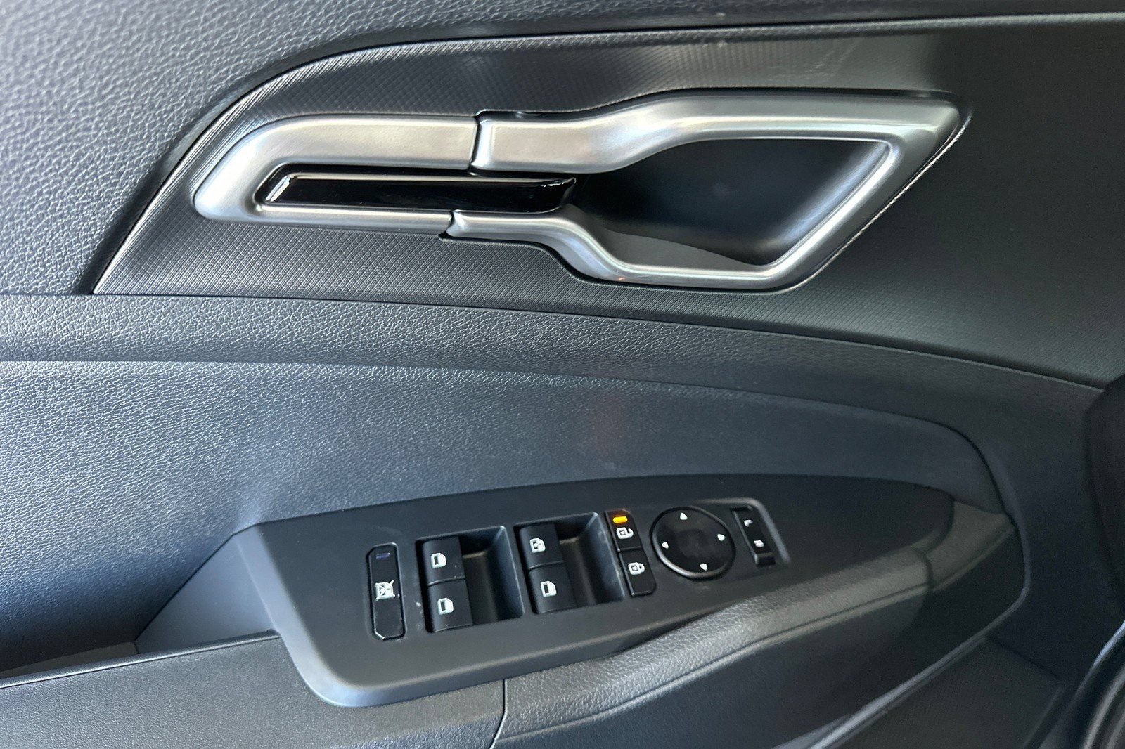 New 2026 Kia Sportage LX FWD image 11