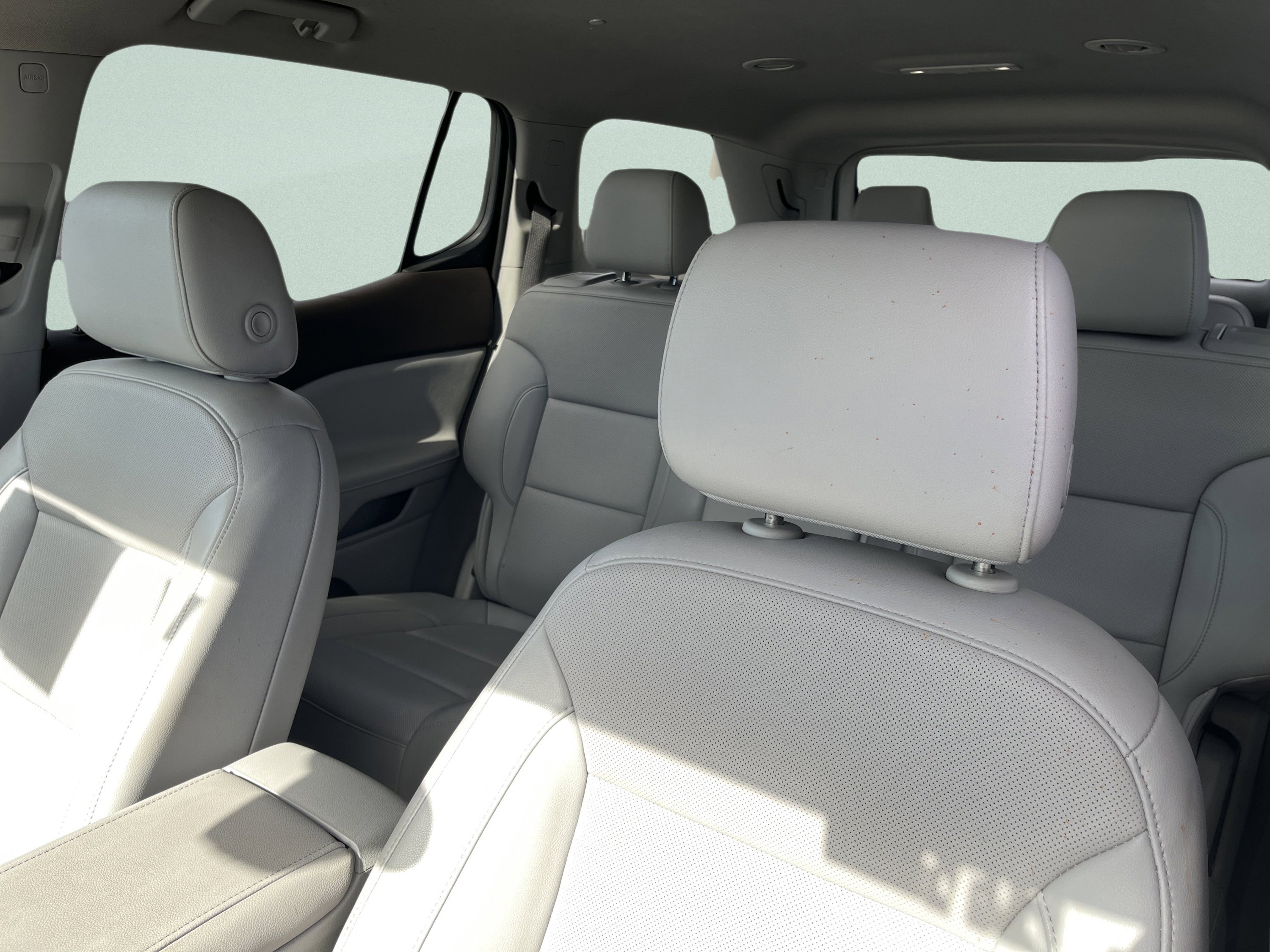 Used 2023 GMC Acadia SLT image 8