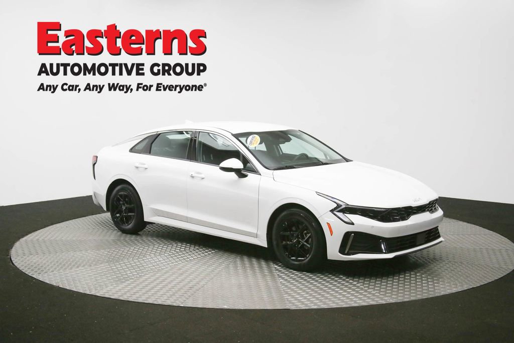 Used 2025 Kia K5 LXS FWD image 48