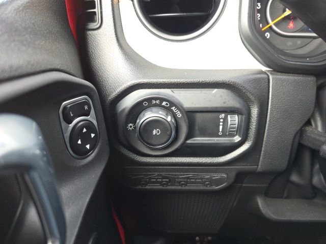Used 2024 Jeep Wrangler Sport S AWD/4WD image 15