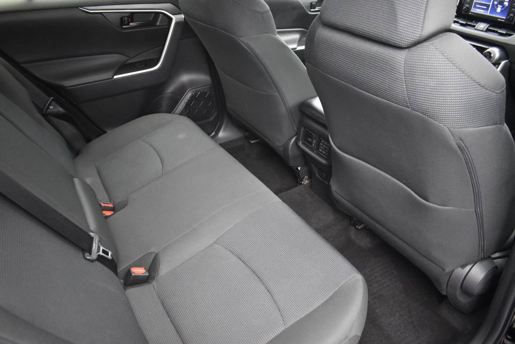 Used 2022 Toyota RAV4 LE AWD/4WD image 28
