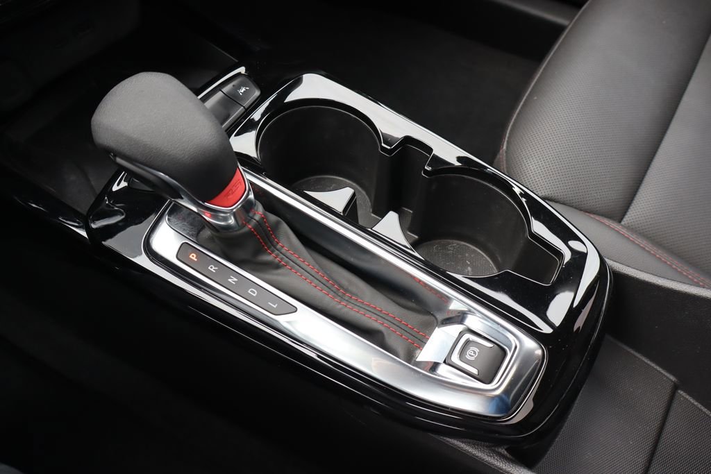 Used 2024 Chevrolet Trax RS w/ Sunroof Package image 9