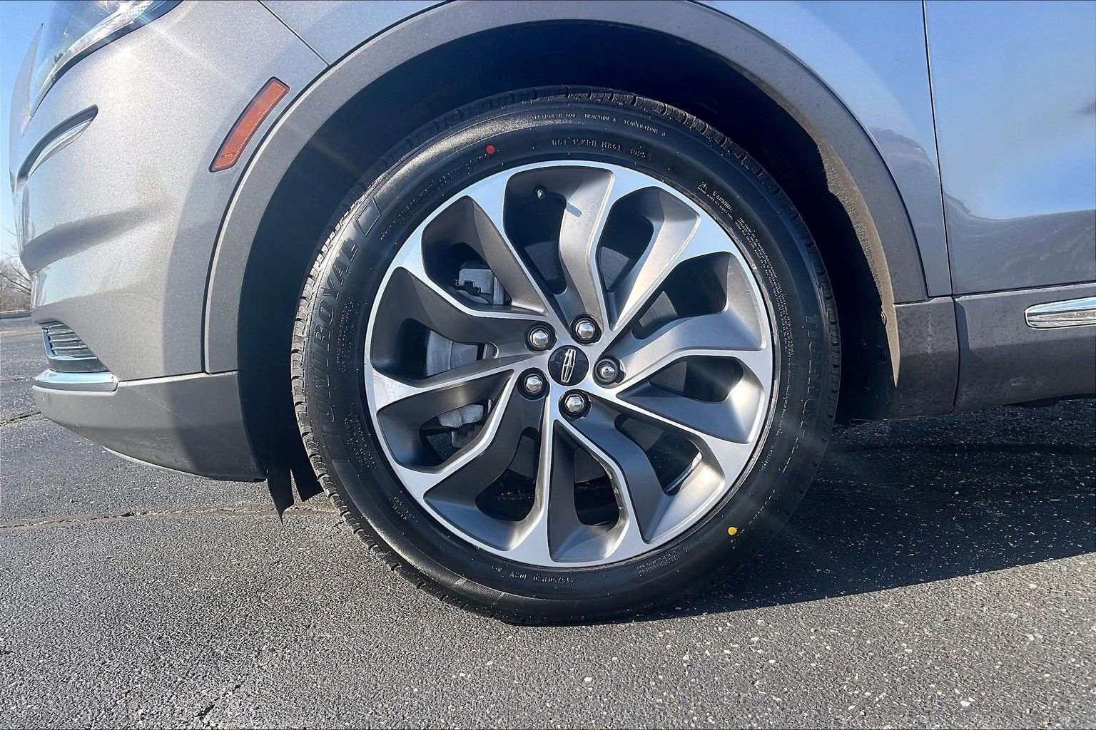 Used 2022 Lincoln Nautilus Reserve AWD/4WD image 9