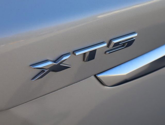 Used 2017 Cadillac XT5 Premium Luxury image 46