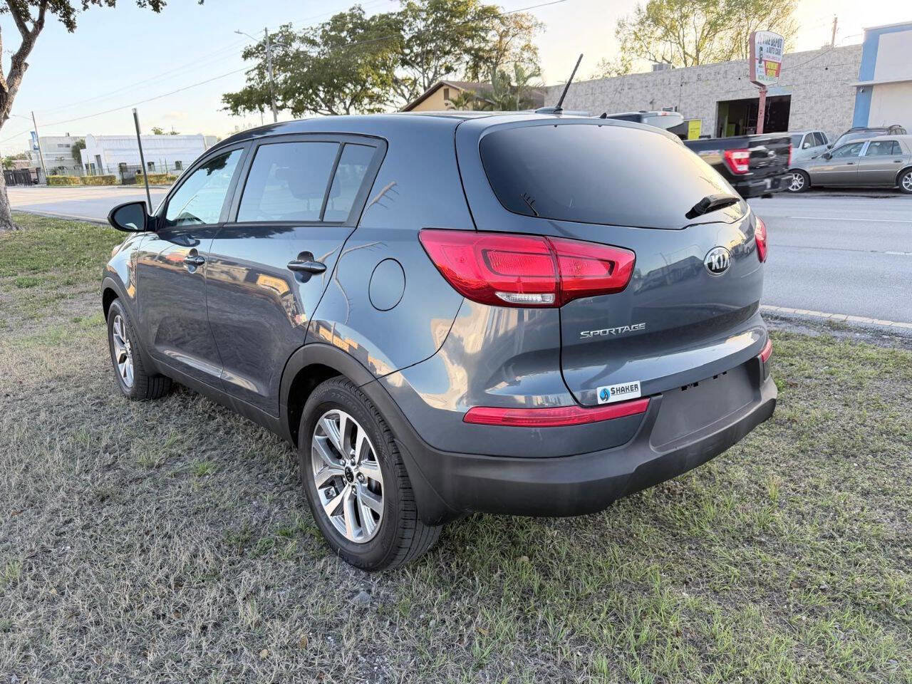 Used 2016 Kia Sportage LX image 4