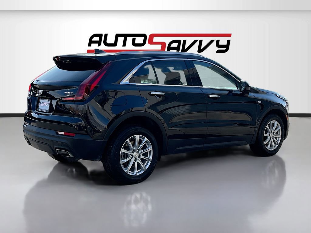 Used 2023 Cadillac XT4 Luxury w/ Cold Weather Package AWD/4WD image 7