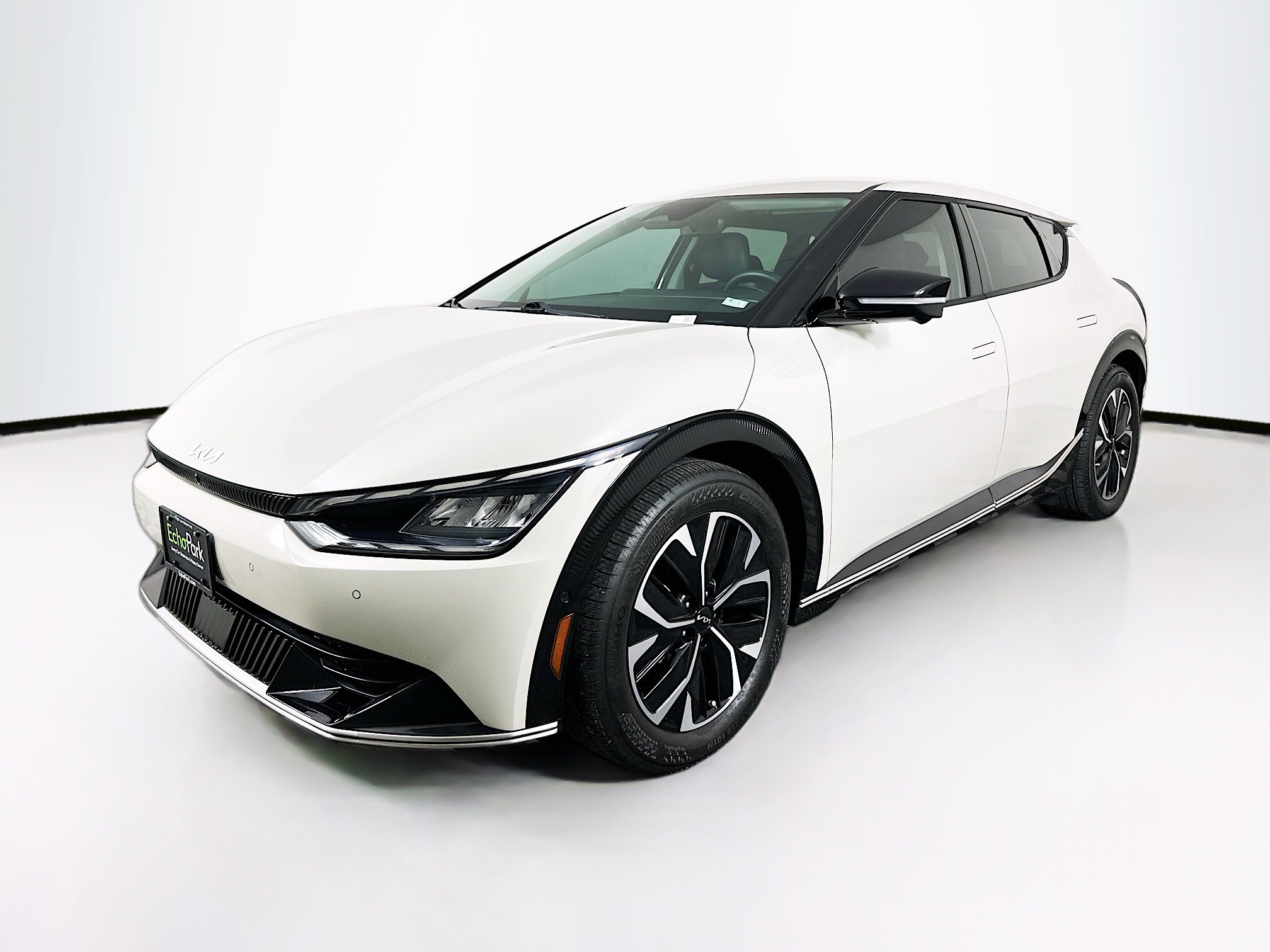 Used 2022 Kia EV6 Wind w/ Wind Technology Package image 3