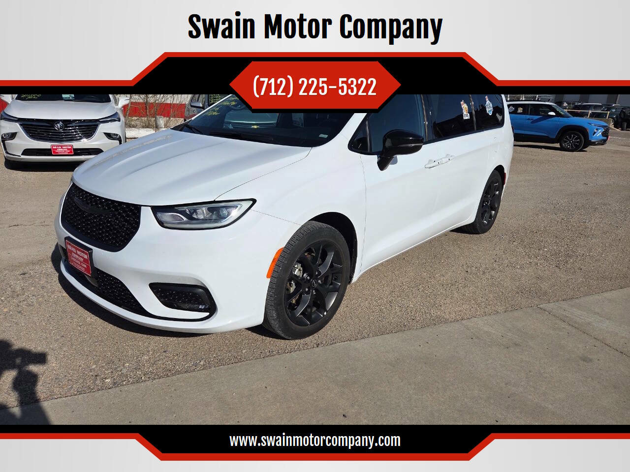 Used 2025 Chrysler Pacifica Limited FWD image 1