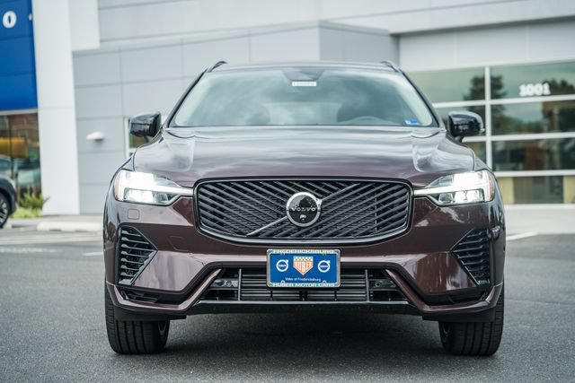 New 2026 Volvo XC60 T8 Plus w/ Protection Package Premier AWD/4WD image 2