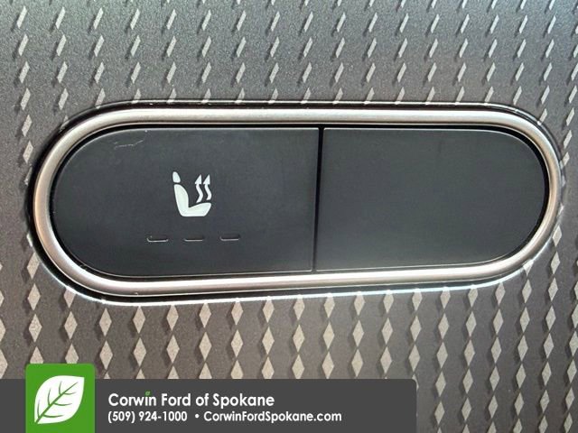 Used 2022 Mercedes-Benz GLB 250 4MATIC image 22