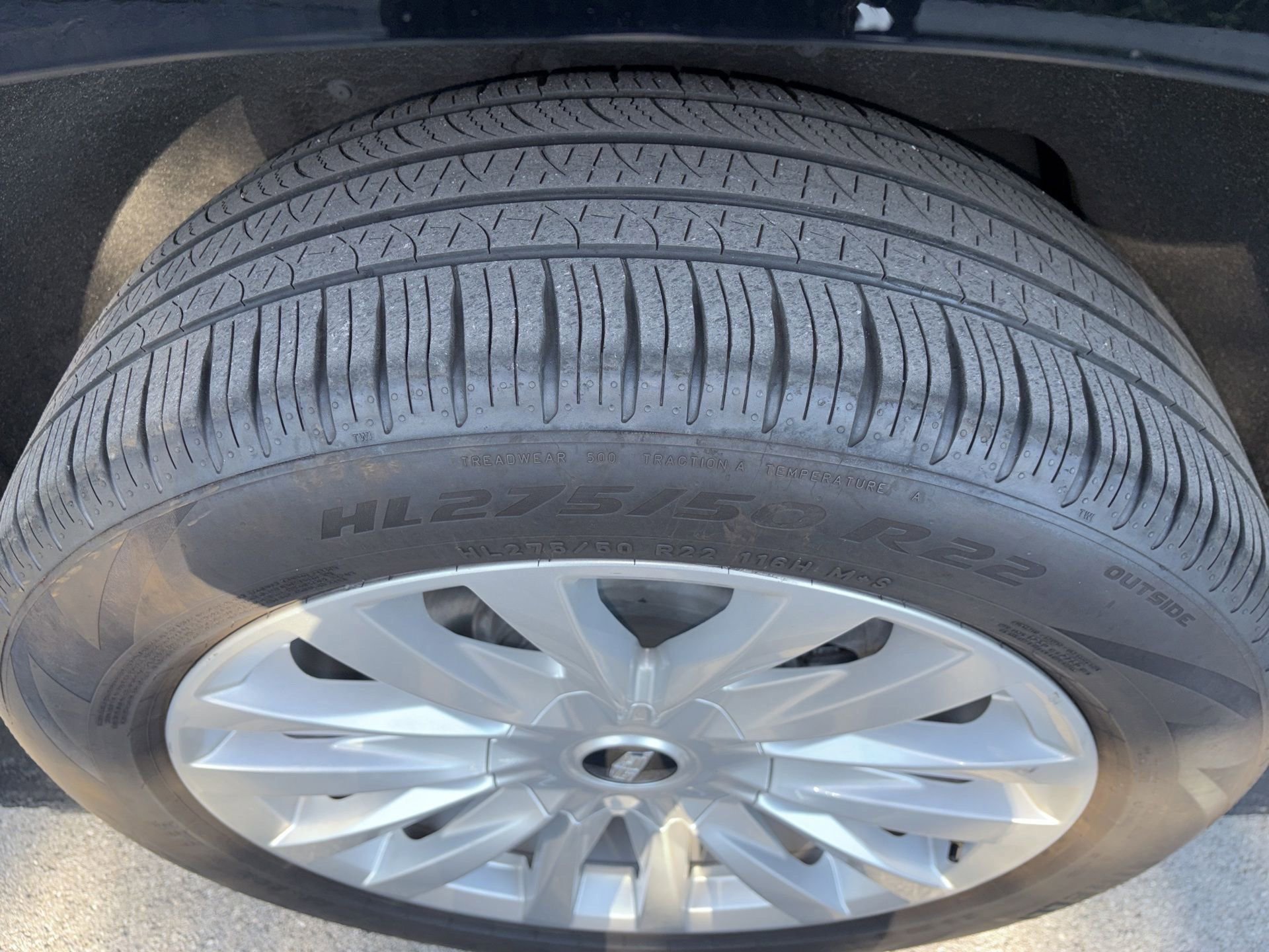 Used 2023 Cadillac Escalade ESV Luxury image 6