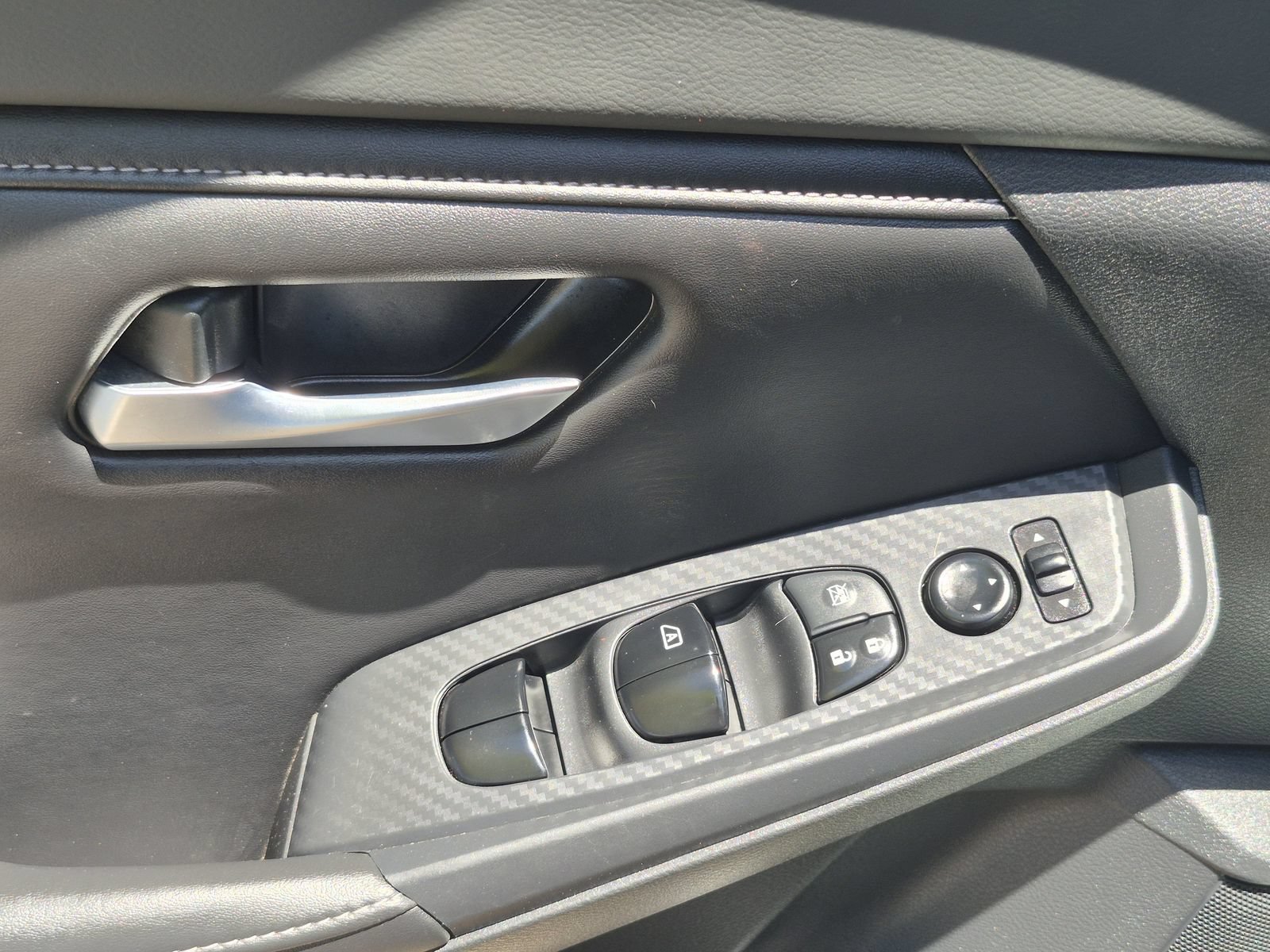 Certified 2023 Nissan Sentra SV FWD image 7