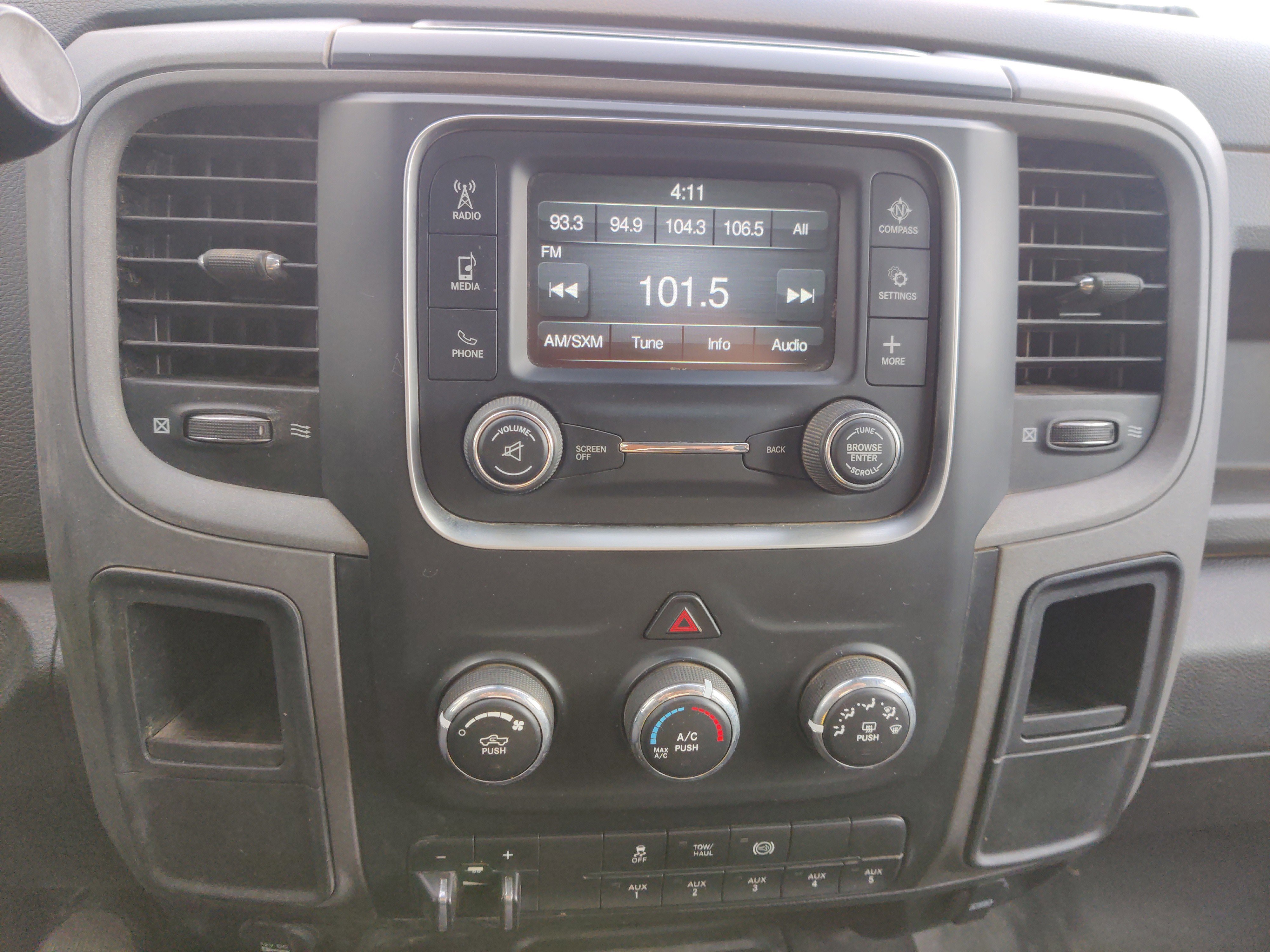 Used 2018 RAM 3500 Tradesman image 20