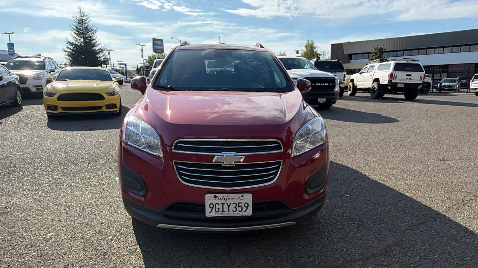 Used 2015 Chevrolet Trax LT FWD image 2