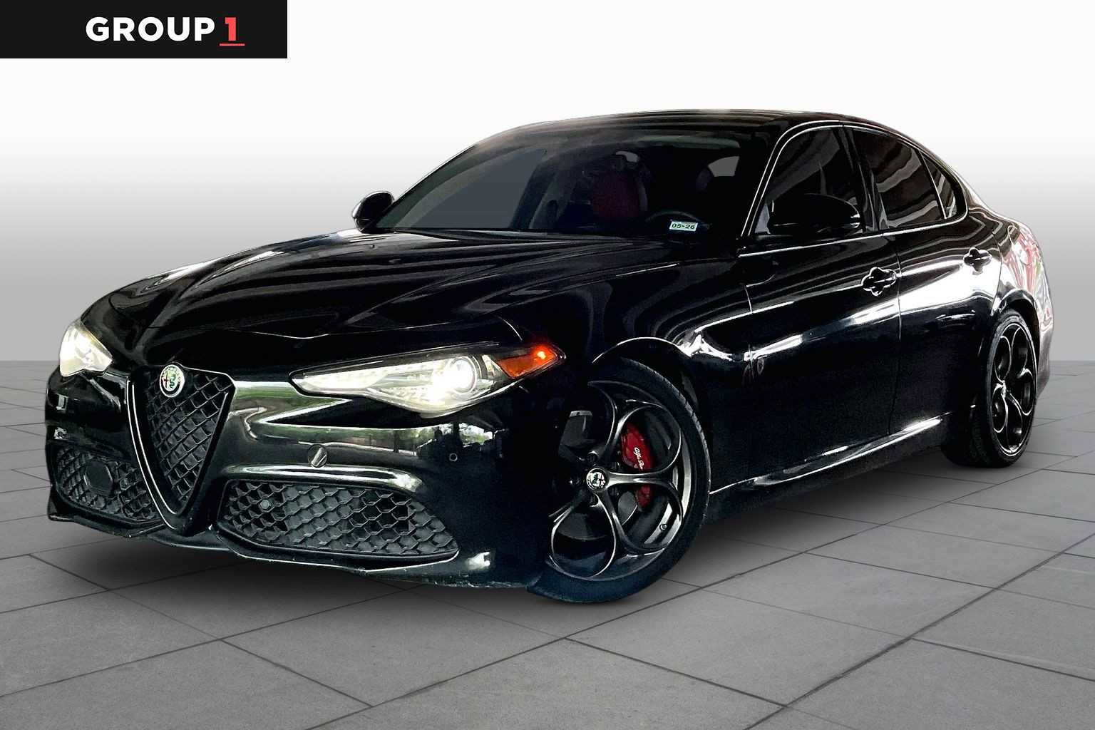 Used 2018 Alfa Romeo Giulia Ti Sport w/ Quick Order Package 22U Sport RWD image 1