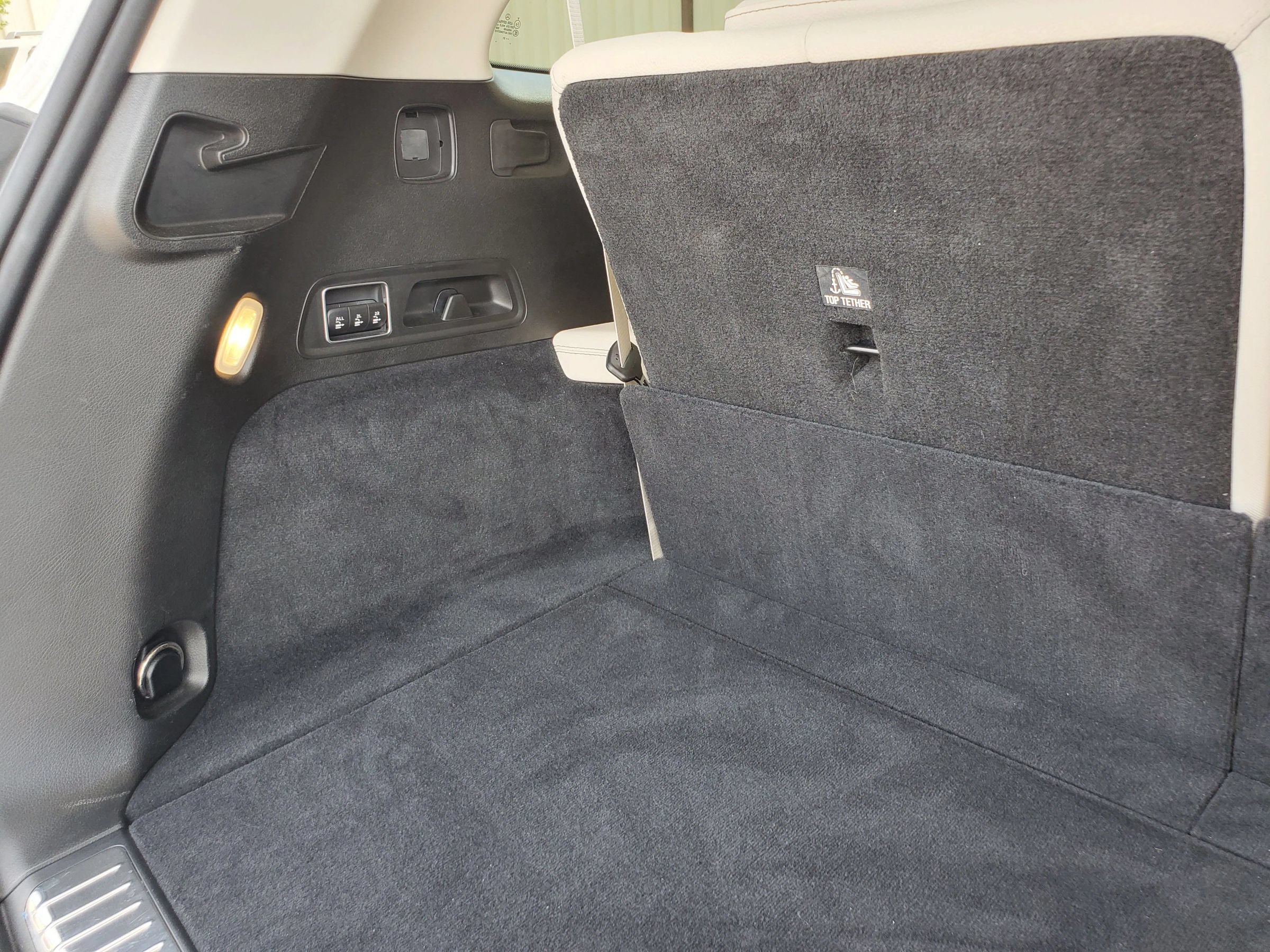Used 2022 Mercedes-Benz GLS 450 4MATIC image 40